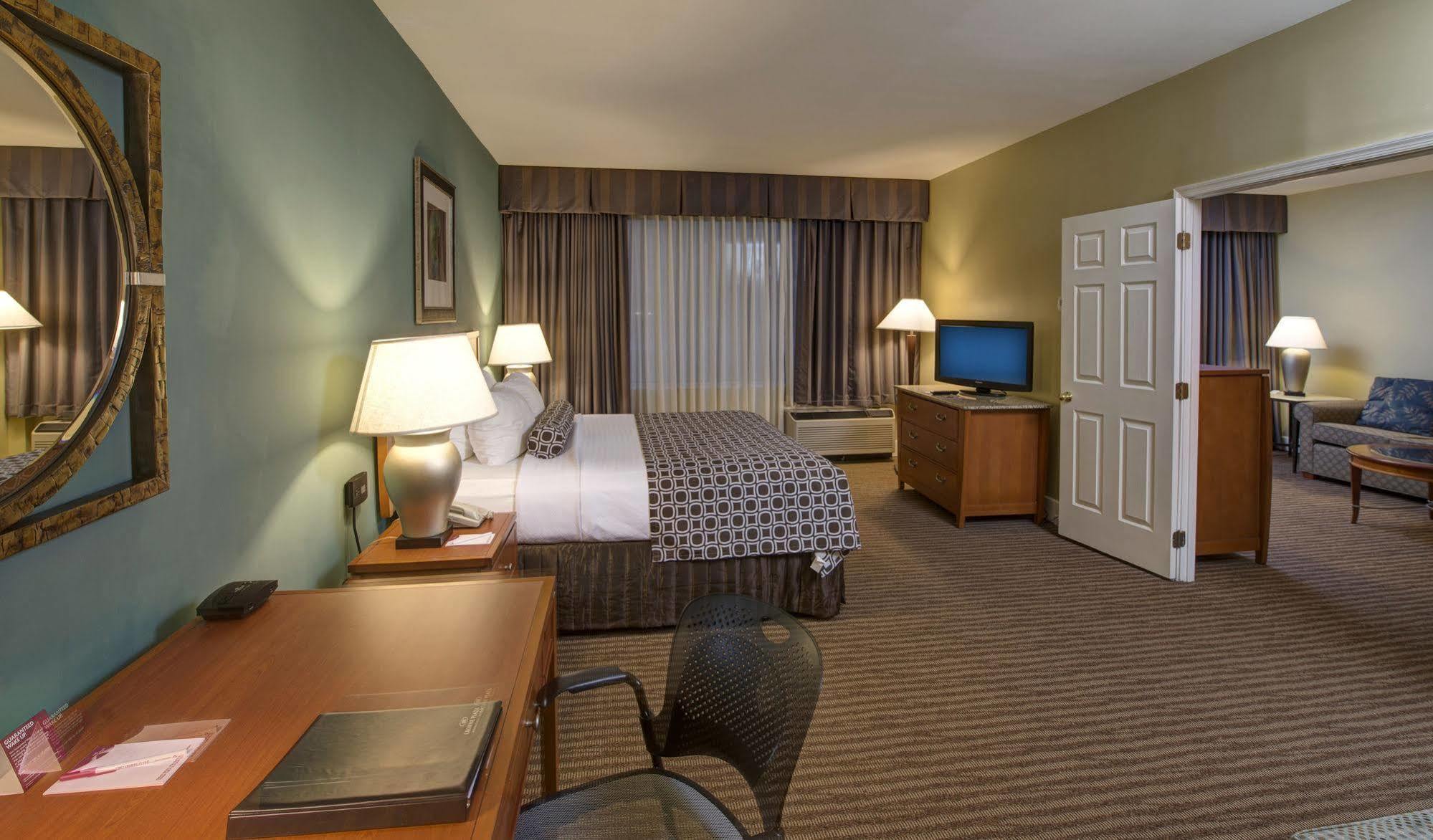 The Rockville Hotel, A Ramada By Wyndham Exterior photo